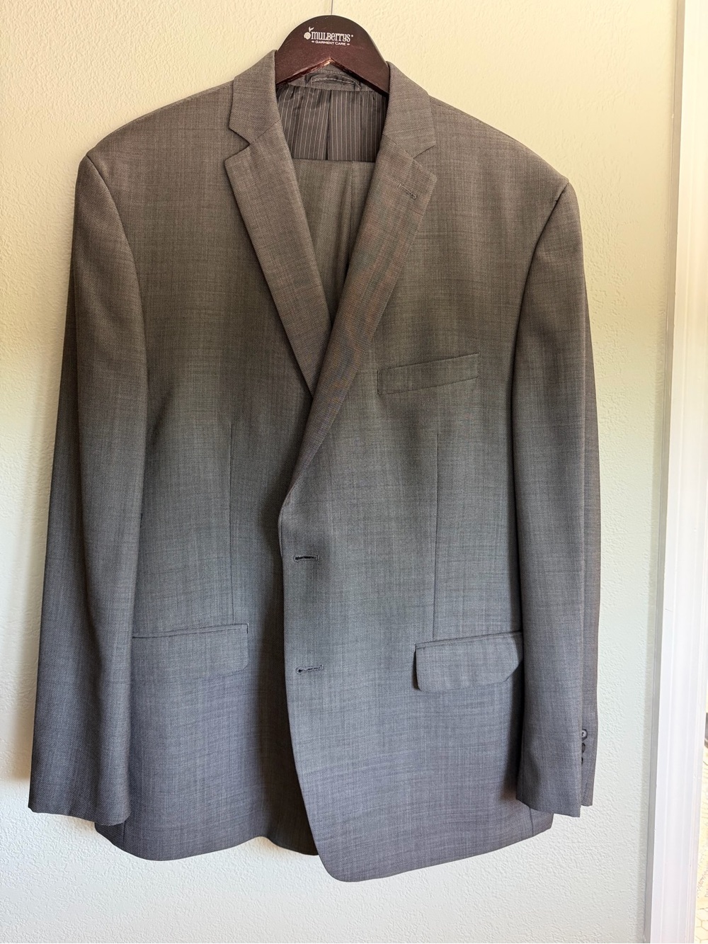Calvin Klein Men's Light Gray Single-Breasted Suit Jacket